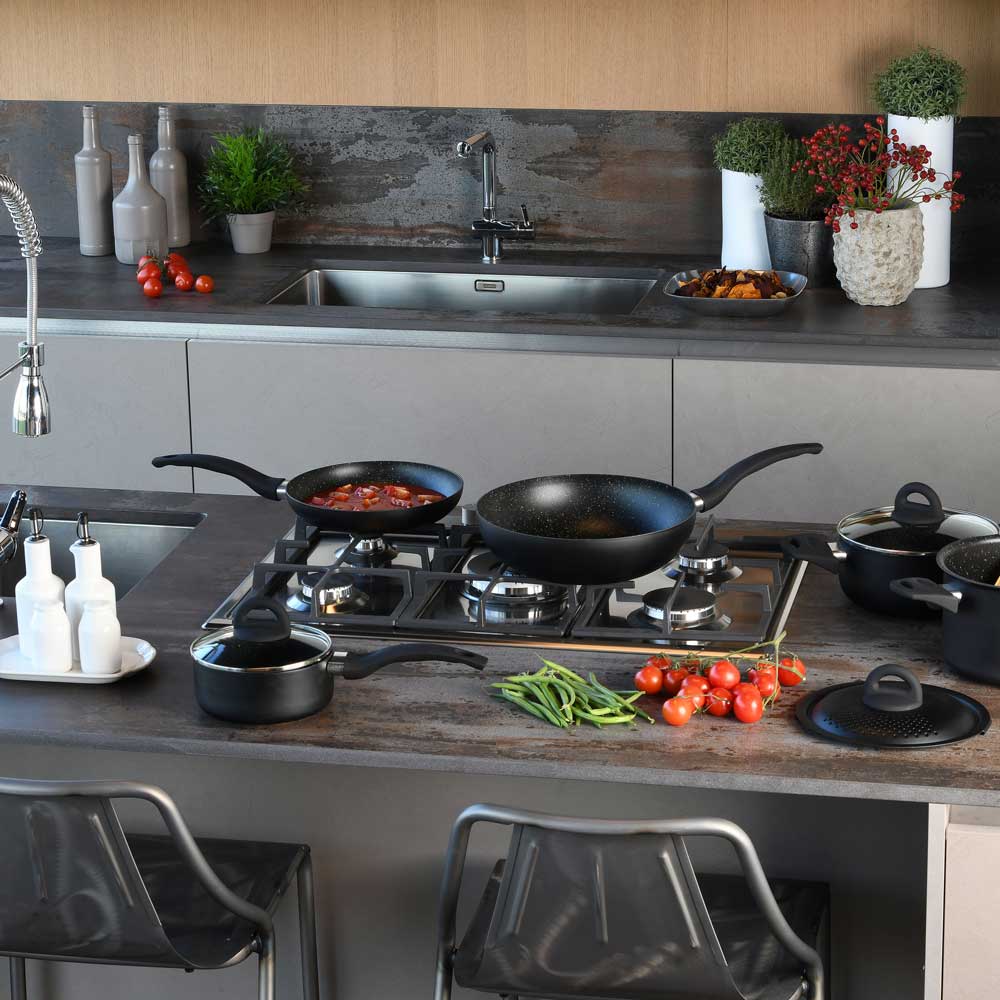 Linea Rock In Black